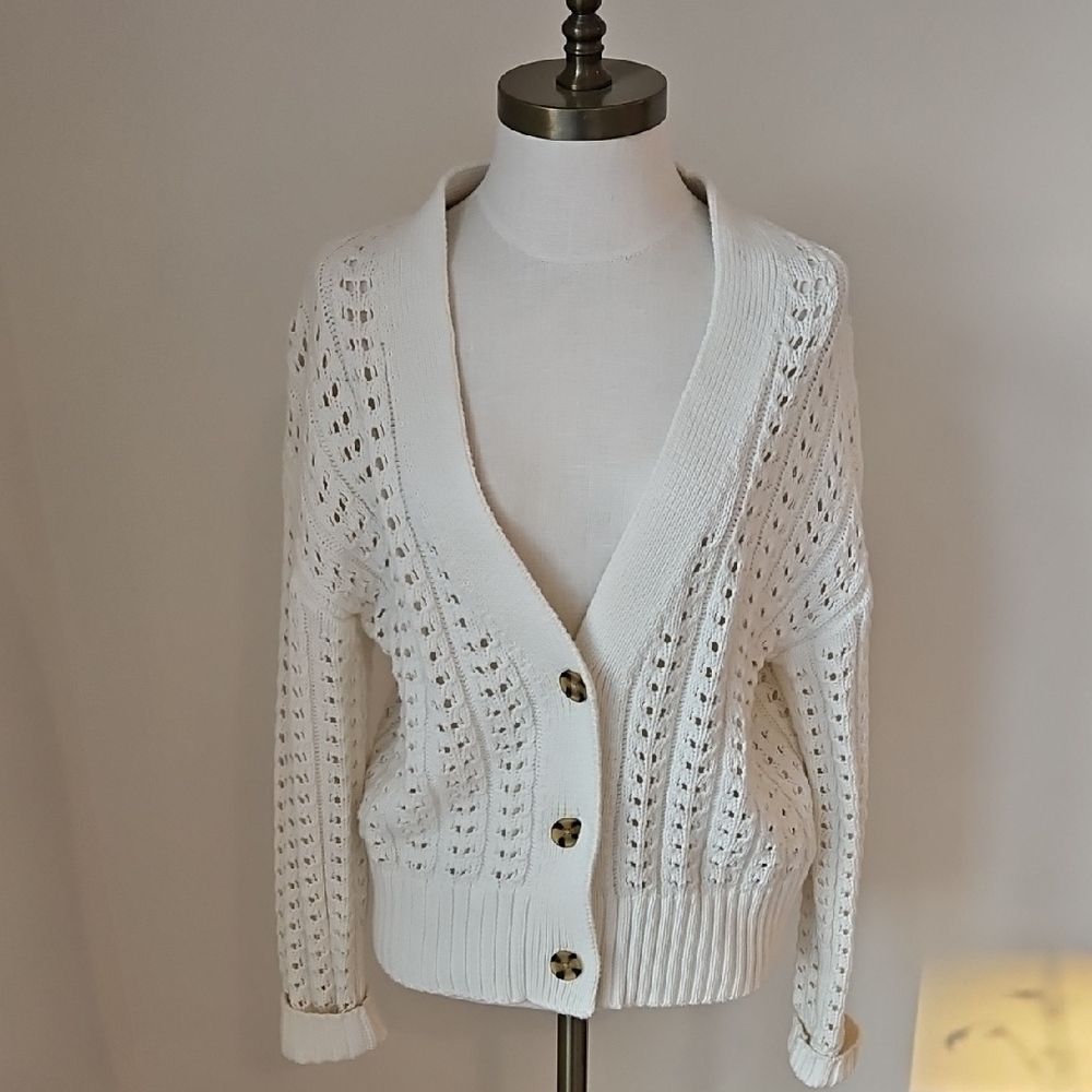 Women's GAP  White Knit Cardigan Sweater